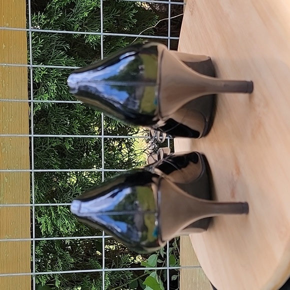 Jessica Simpson Womens Kendale Patent Leather Bow Peep Toe Heel Black Size 8.5 - Picture 10 of 13